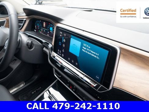 Certified 2024 Volkswagen Atlas SE w/ Black Wheel Package image 42