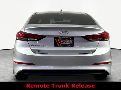 Used 2018 Hyundai Elantra SEL FWD image 5