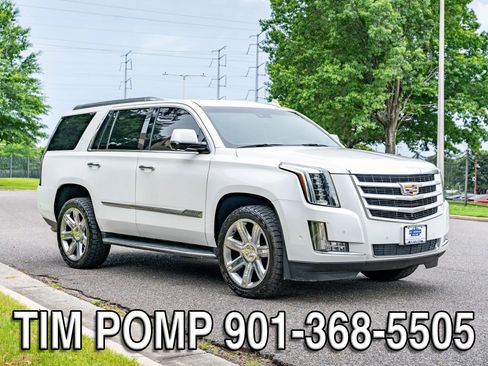 Used 2019 Cadillac Escalade Luxury AWD/4WD image 4