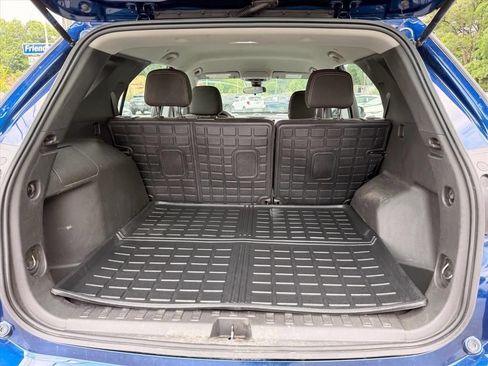 Used 2023 Chevrolet Equinox LS AWD/4WD image 29