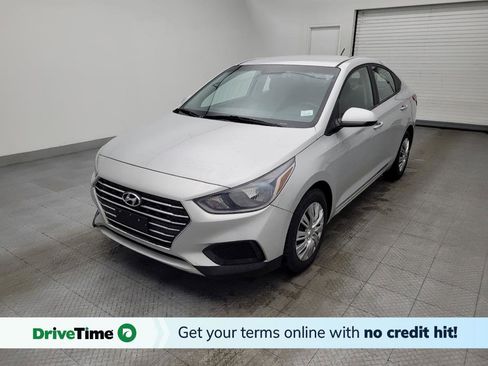 Used 2021 Hyundai Accent SE image 1