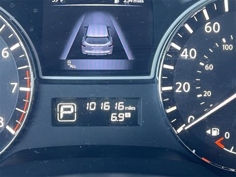 Used 2015 Nissan Pathfinder Platinum image 23