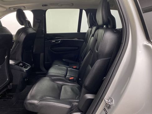 Used 2018 Volvo XC90 T6 Momentum w/ Convenience Package image 18