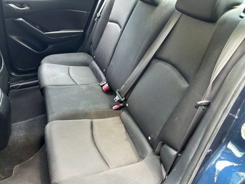Used 2017 MAZDA MAZDA3 Sport FWD image 26