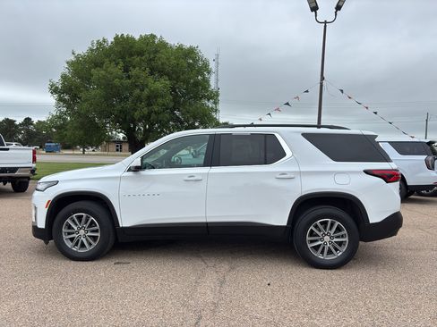 Used 2023 Chevrolet Traverse LT FWD image 5