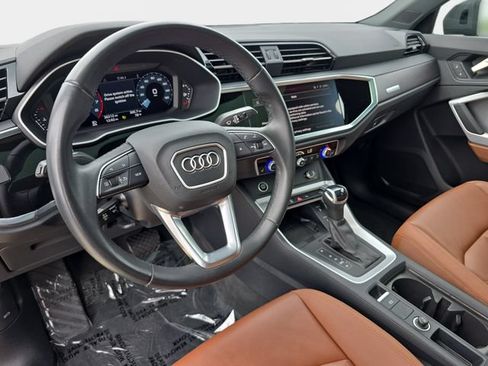 Used 2024 Audi Q3 2.0T Premium w/ Convenience Package AWD/4WD image 19