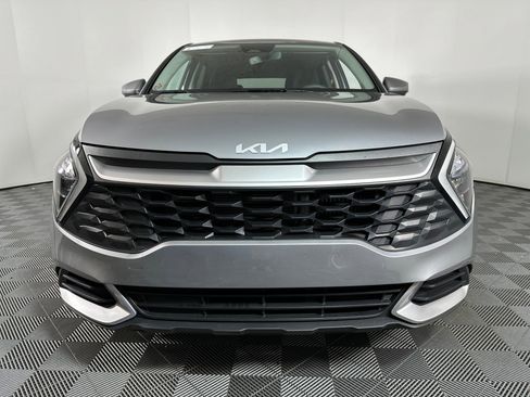 Used 2023 Kia Sportage LX image 5