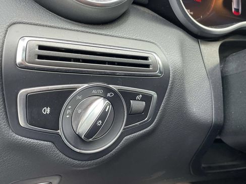 Used 2019 Mercedes-Benz C 300 4MATIC Coupe image 33