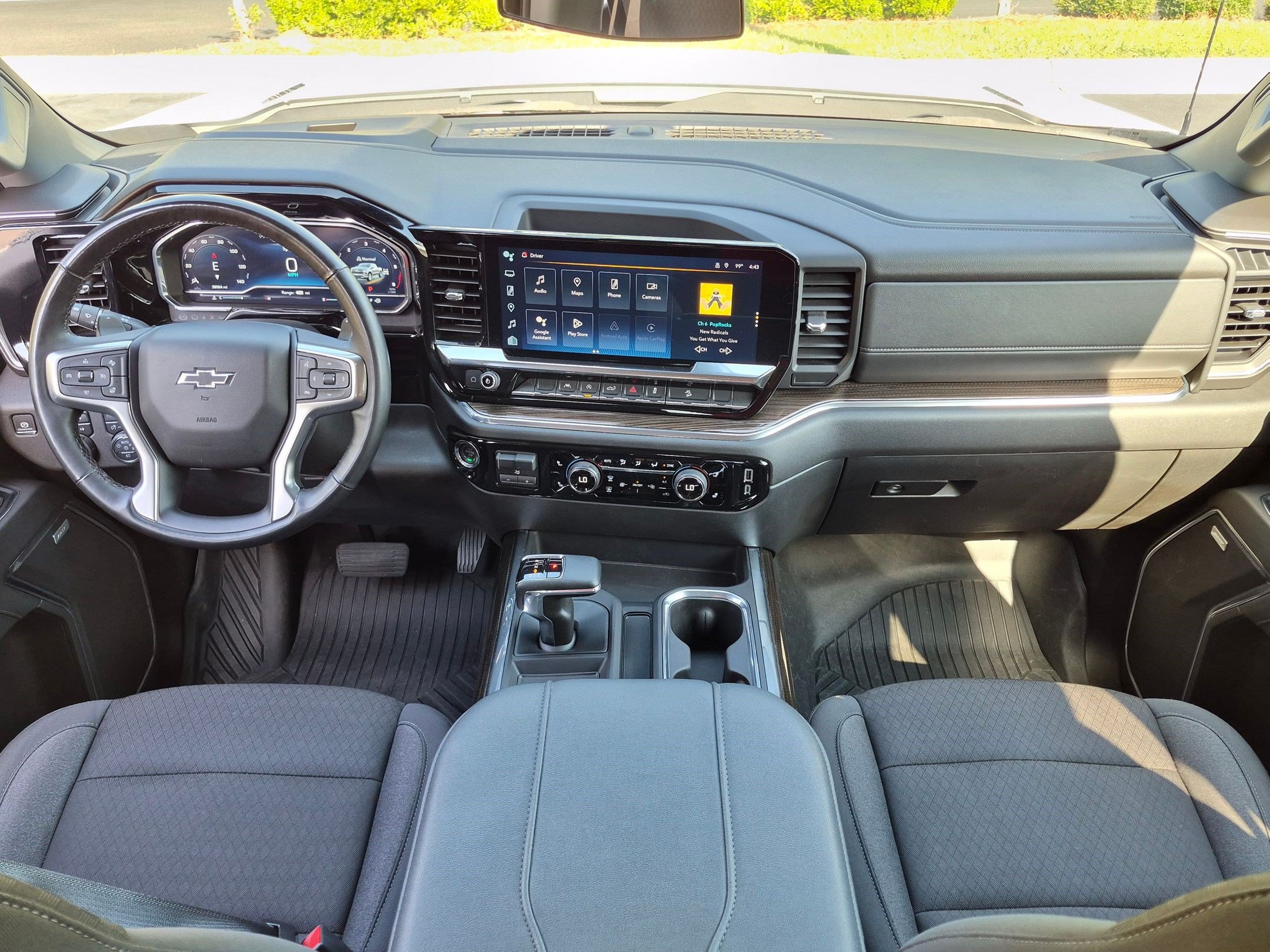 Used 2024 Chevrolet Silverado 1500 RST w/ Convenience Package II AWD/4WD image 30