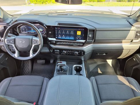 Used 2024 Chevrolet Silverado 1500 RST w/ Convenience Package II AWD/4WD image 30