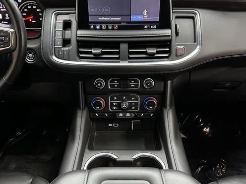 Used 2021 Chevrolet Tahoe Z71 w/ Z71 Off-Road Package image 29