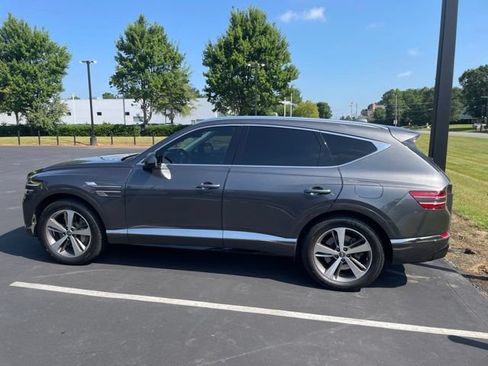 Used 2022 Genesis GV80 3.5T Advanced + AWD/4WD image 12