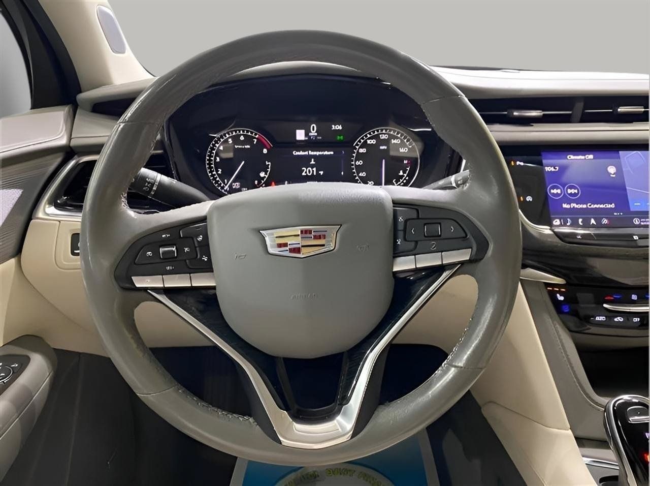 Used 2021 Cadillac XT6 Premium Luxury FWD image 16