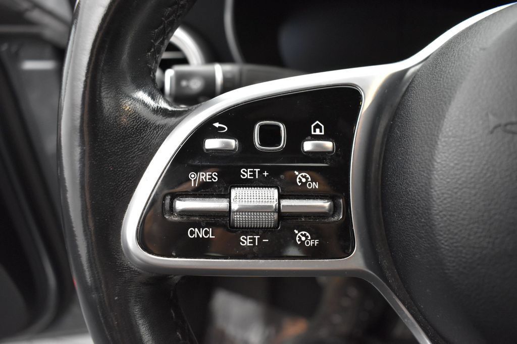 Used 2021 Mercedes-Benz C 300 4MATIC Sedan w/ AMG Line image 6
