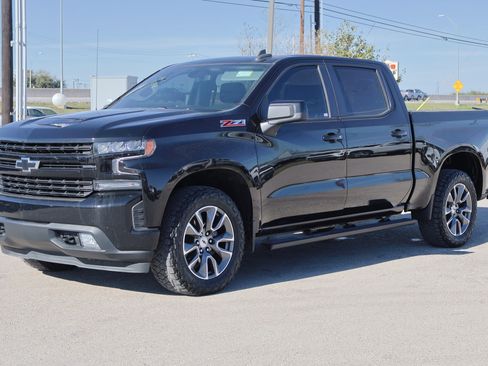 Used 2021 Chevrolet Silverado 1500 RST w/ Convenience Package II image 11