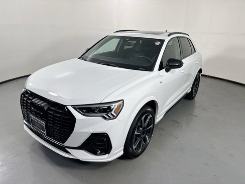 Used 2025 Audi Q3 2.0T Premium Plus w/ Premium Plus Package AWD/4WD image 25