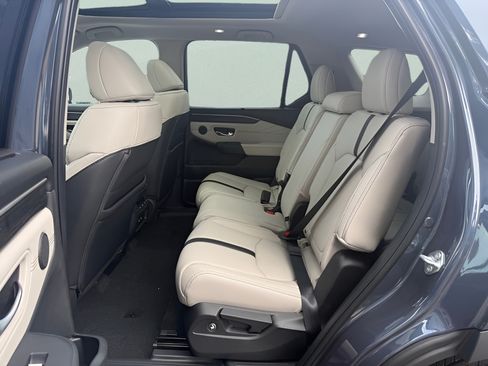 New 2026 Honda Pilot Touring image 11