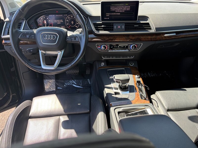 Used 2018 Audi Q5 2.0T Premium Plus w/ Premium Plus Package AWD/4WD image 10