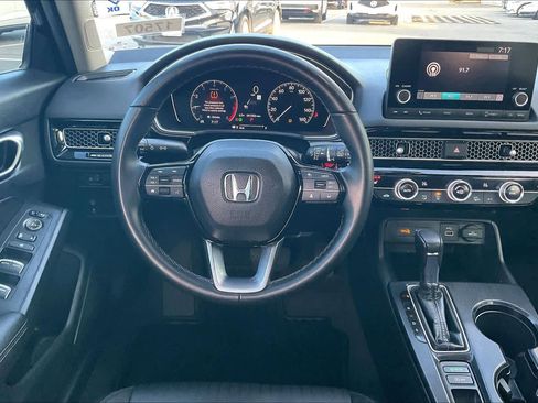 Used 2024 Honda Civic EX-L image 8