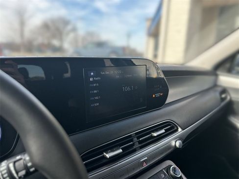 Used 2021 Hyundai Palisade SE image 13