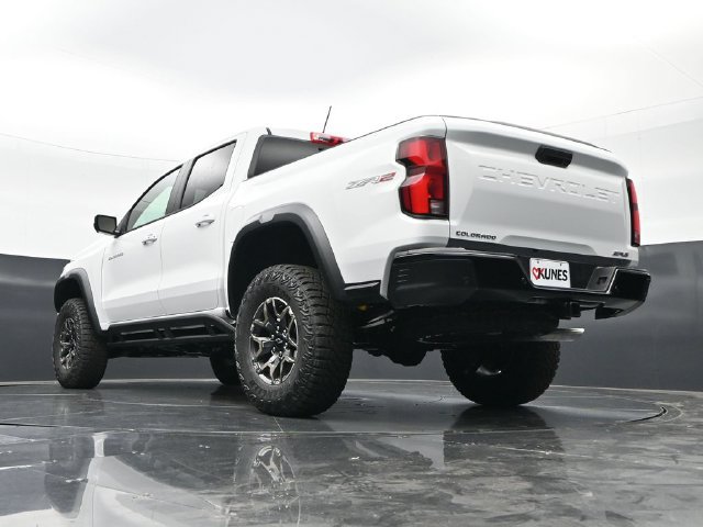New 2026 Chevrolet Colorado ZR2 w/ Technology Package AWD/4WD image 60