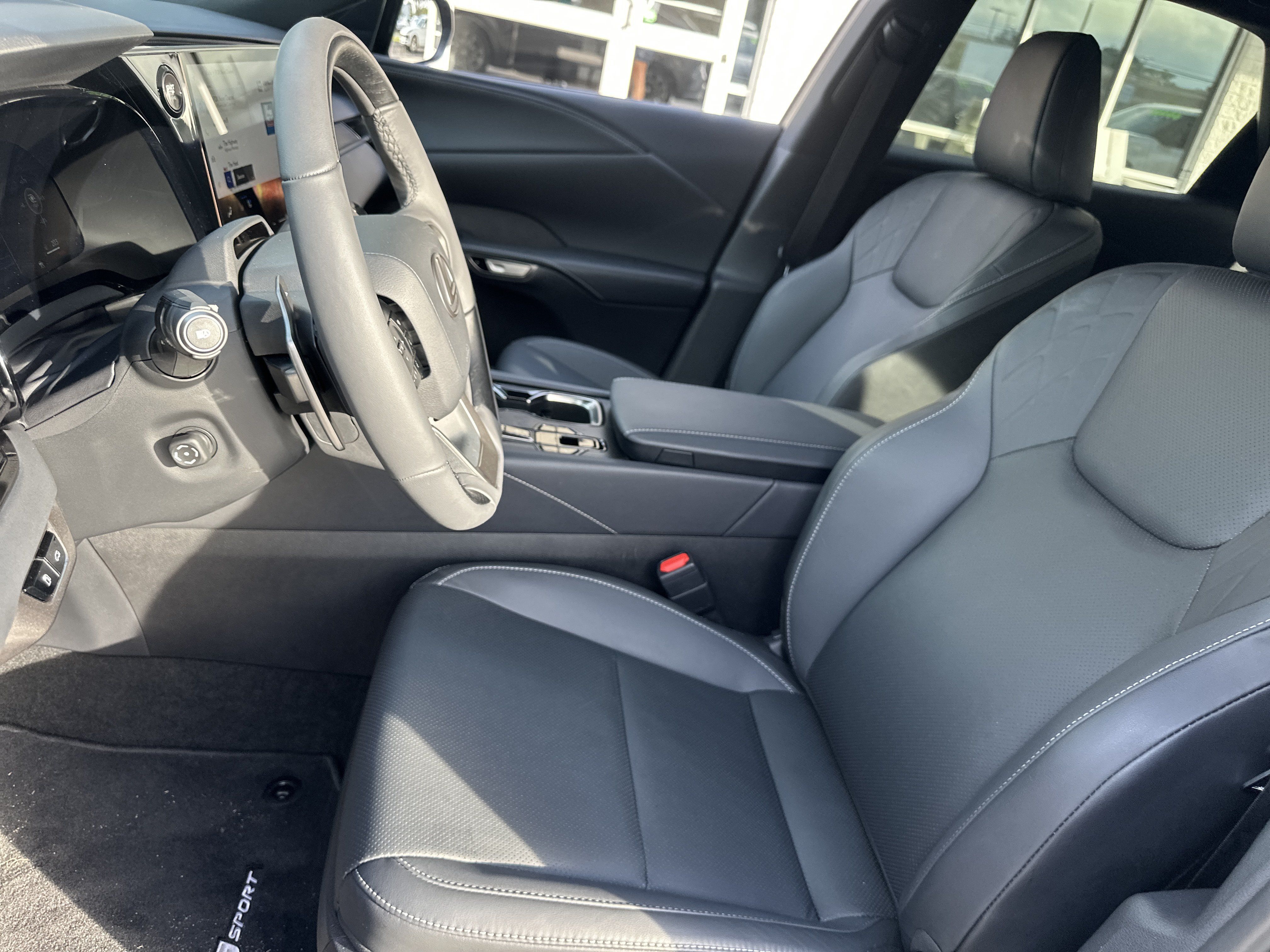 Used 2026 Lexus RX 350 F Sport w/ Convenience Package AWD/4WD image 11