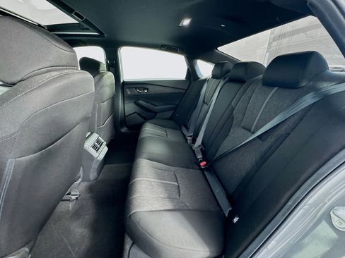 Used 2025 Honda Accord Sport image 27