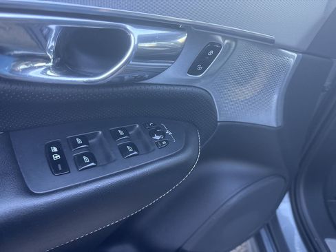 Used 2016 Volvo XC90 T6 R-Design w/ Protection Package Plus image 18