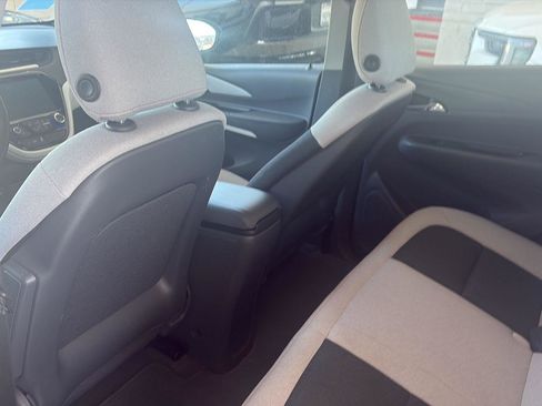 Used 2021 Chevrolet Bolt LT FWD image 15