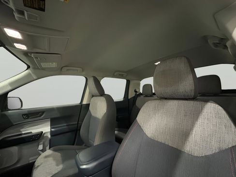 Used 2023 Ford Maverick XLT image 15