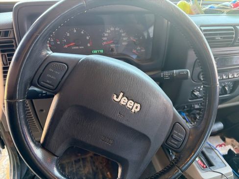 Used 2006 Jeep Wrangler X w/ Tire & Wheel Group (Ecco) AWD/4WD image 6