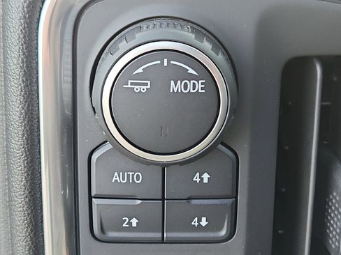 Used 2022 Chevrolet Silverado 1500 LT Trail Boss image 34