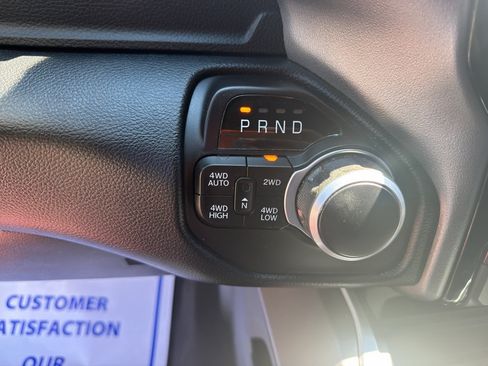 Used 2022 RAM 1500 Big Horn AWD/4WD image 14
