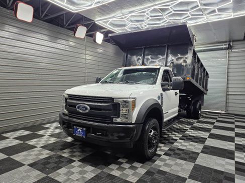 Used 2019 Ford F550 2WD Regular Cab Super Duty image 1