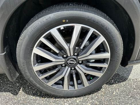 Used 2024 Nissan Kicks SV FWD image 14