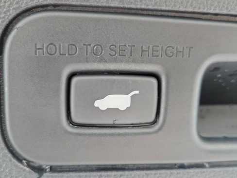 Used 2023 Acura MDX FWD w/ Technology Package image 7