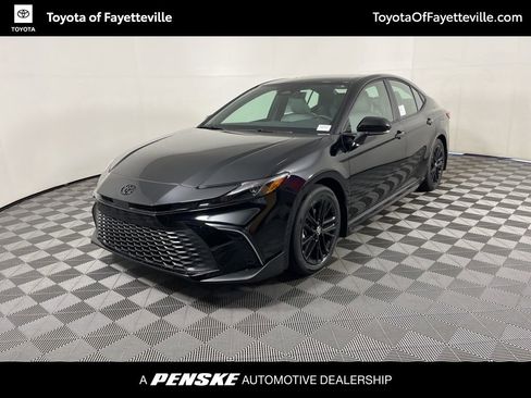 New 2026 Toyota Camry SE FWD image 1