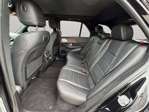 Used 2020 Mercedes-Benz GLE 450 4MATIC w/ AMG Line Exterior image 41