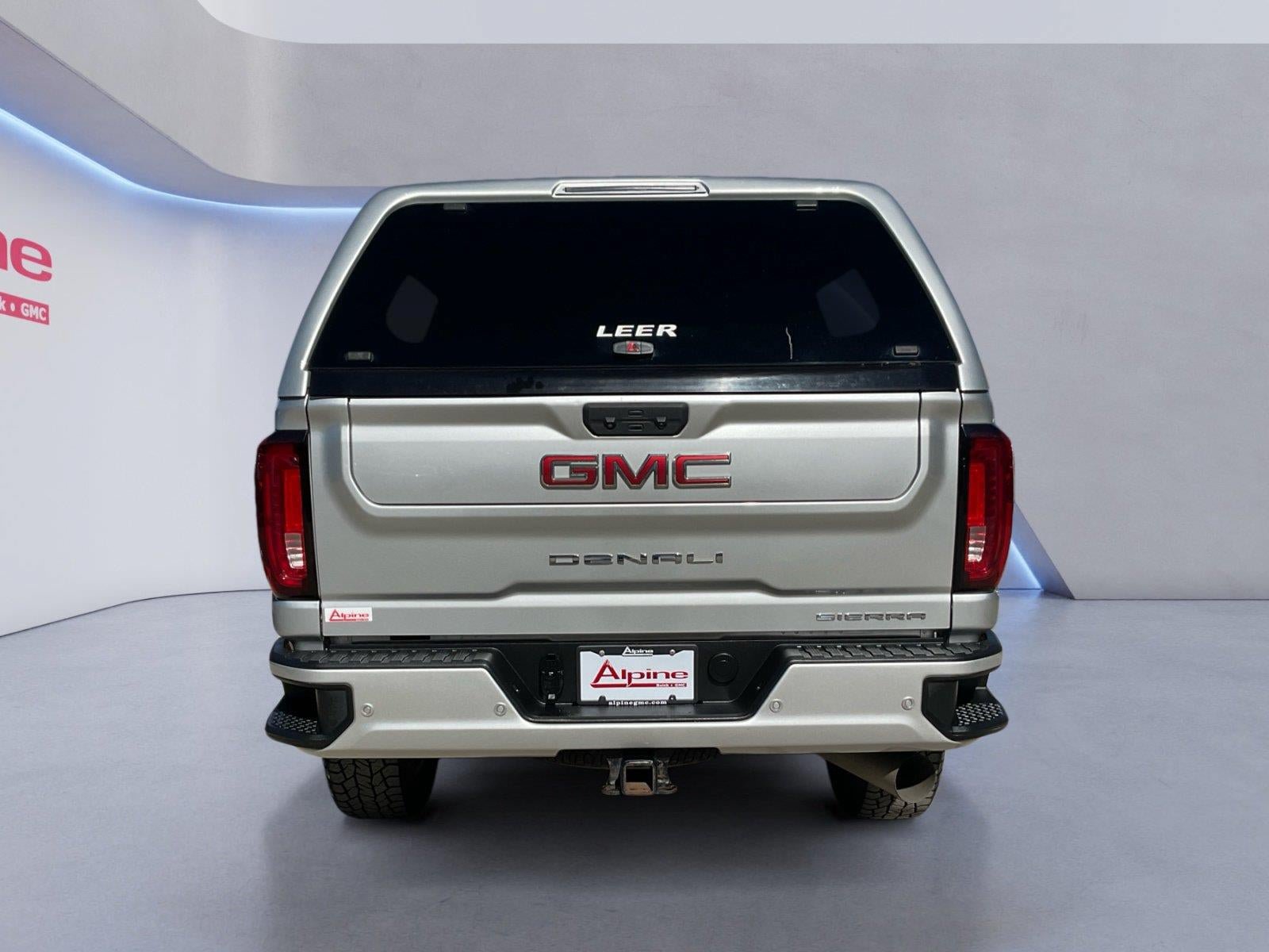 Certified 2022 GMC Sierra 2500 Denali w/ Technology Package AWD/4WD image 4