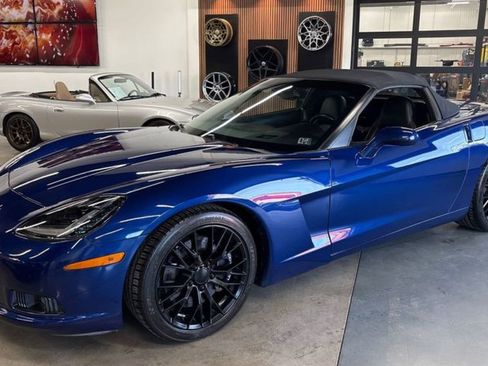 Used 2005 Chevrolet Corvette Convertible w/ Preferred Equipment Group image 1
