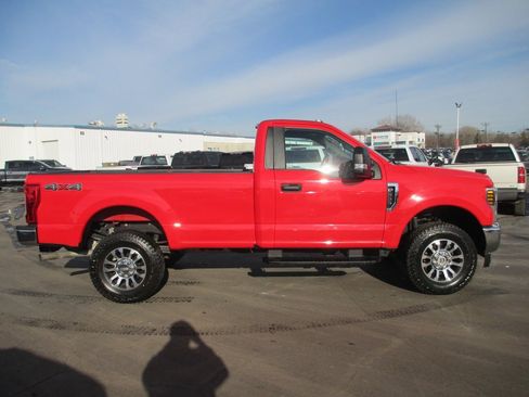 Used 2019 Ford F350 XLT w/ XLT Value Package image 3
