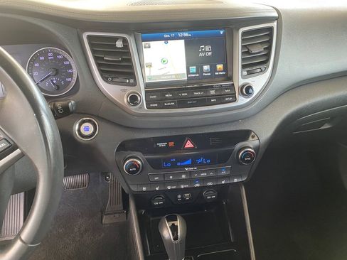 Used 2016 Hyundai Tucson Limited w/ Option Group 03 image 33