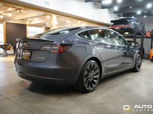 Used 2021 Tesla Model 3 Performance image 4