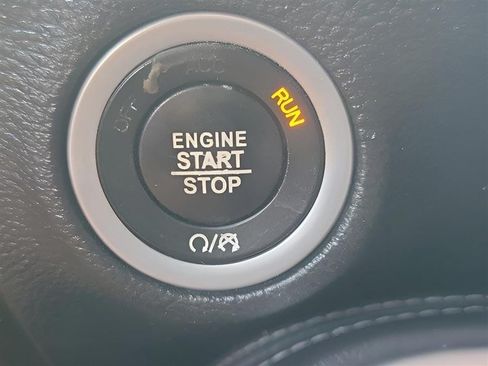 Used 2019 Dodge Challenger SXT AWD/4WD image 20