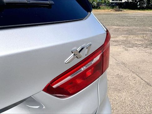 Used 2018 BMW X1 xDrive28i AWD/4WD image 33