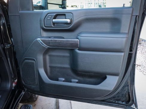 Used 2021 Chevrolet Silverado 3500 LTZ w/ LTZ Convenience Package image 25