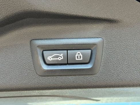 Used 2019 BMW X7 xDrive50i w/ Premium Package image 14