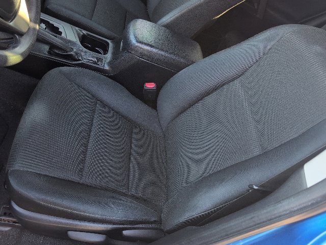 Used 2016 Toyota RAV4 LE AWD/4WD image 17