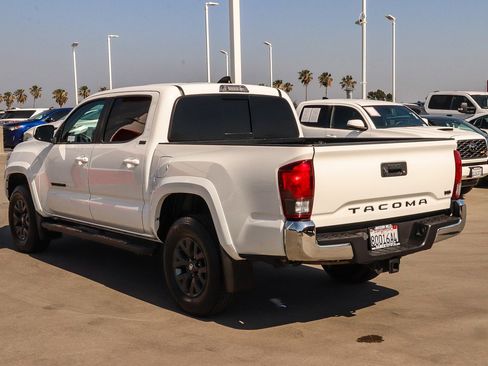 Used 2023 Toyota Tacoma SR5 RWD image 5