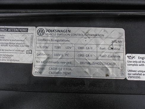 Used 2012 Volkswagen Tiguan SE image 27